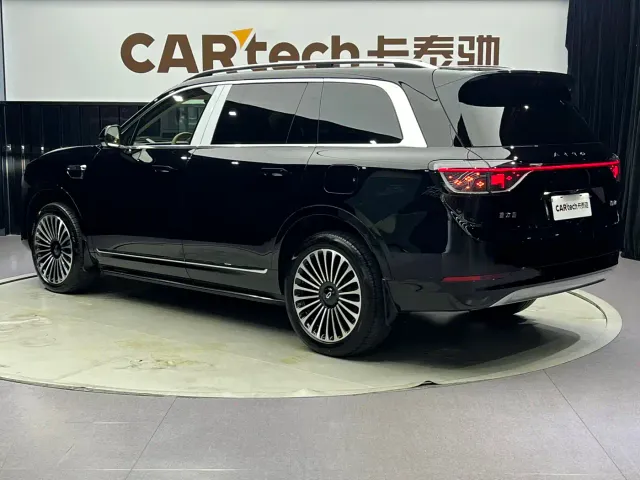 AITO Wenjie AITO M9 2025 Extended Range Ultra 52kWh 6-Seater — Фото автомобиля 5
