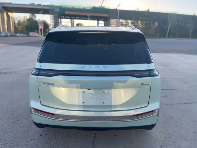 GAC Aion Y — Фото автомобиля 6