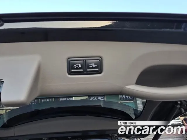 Kia Carnival Generation 4 — Фото автомобиля 16