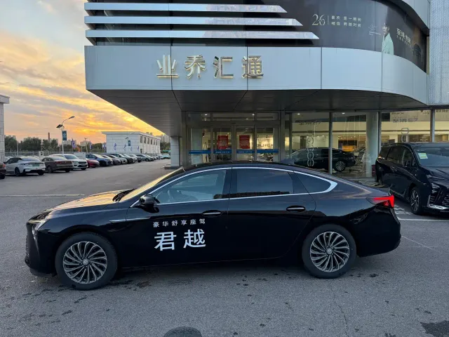 Buick LaCrosse — Фото автомобиля 3