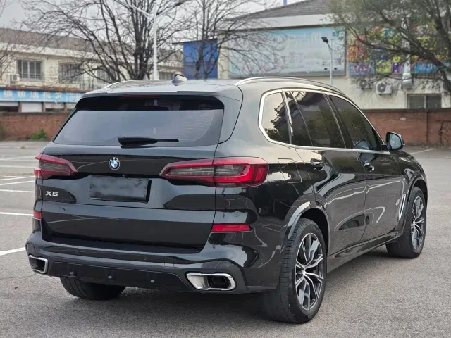 BMW X5 — Фото автомобиля 6