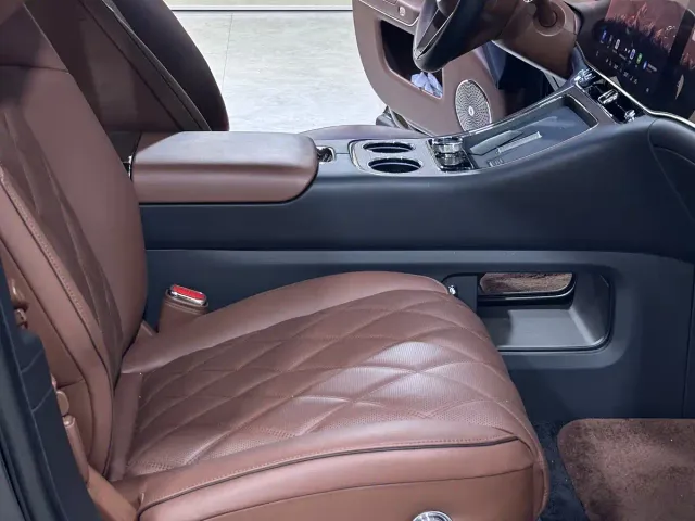 Maextro S800 — Фото автомобиля 7