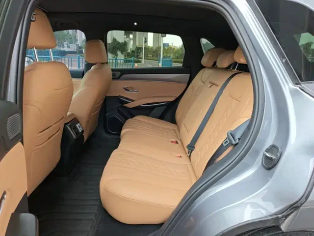 BYD Song L DM-i — Фото автомобиля 16