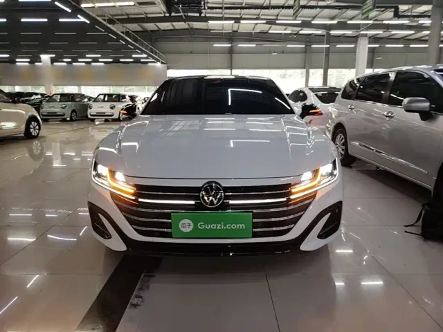 Volkswagen CC — Фото автомобиля 2