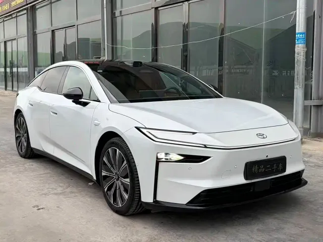 Toyota BoZhi 7 — Фото автомобиля 3
