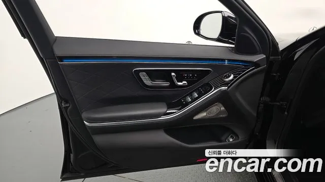 Mercedes-Benz S-Class W223 — Фото автомобиля 13