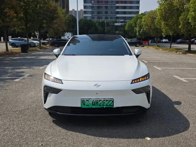 Dongfeng eπ 007 — Фото автомобиля 2