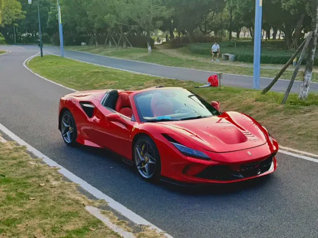 Ferrari F8 — Фото автомобиля 14