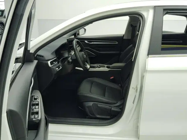 Geely Emgrand — Фото автомобиля 9