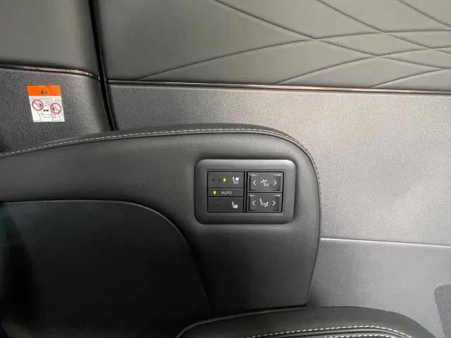 Toyota Alphard — Фото автомобиля 13