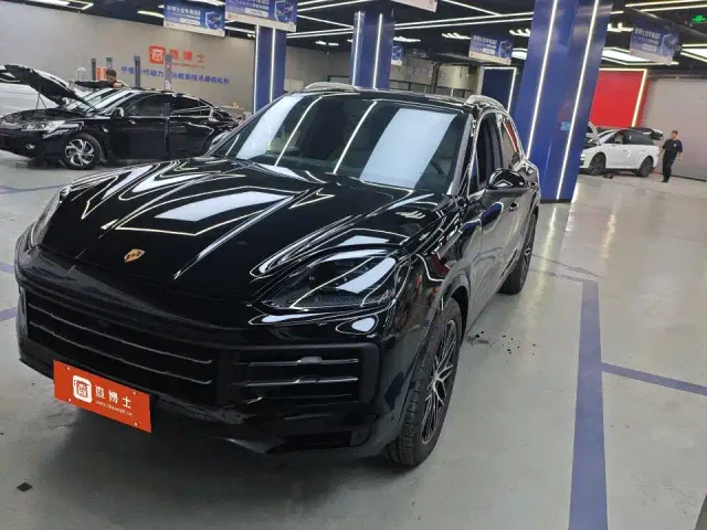 Фотография автомобиля — Porsche Cayenne