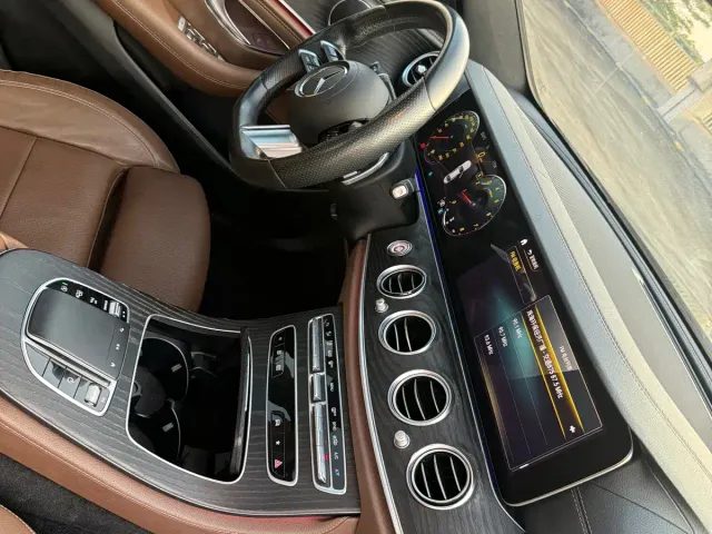 Mercedes-Benz E-Class — Фото автомобиля 15