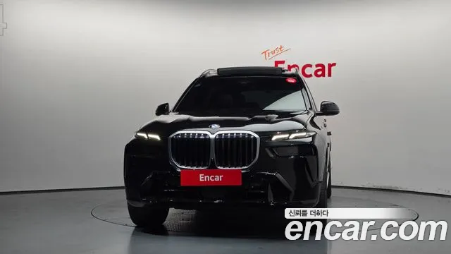BMW X7 — Фото автомобиля 3
