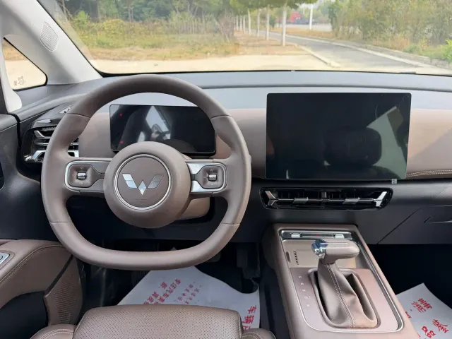 Wuling Starlight 730 — Фото автомобиля 11