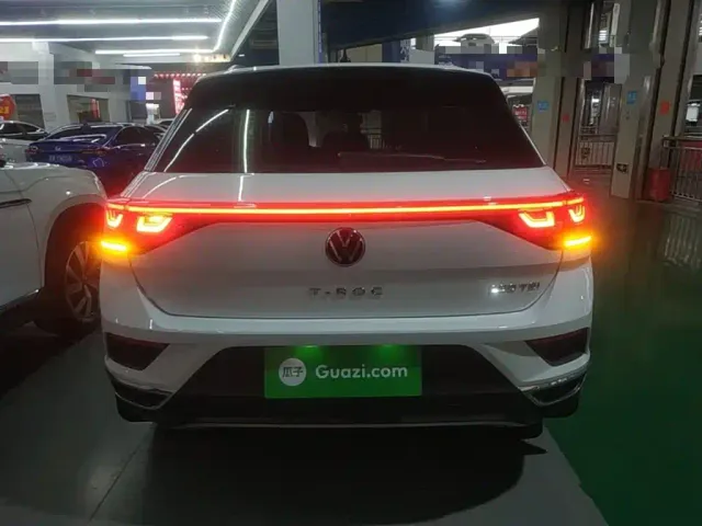 Volkswagen T-Roc — Фото автомобиля 5