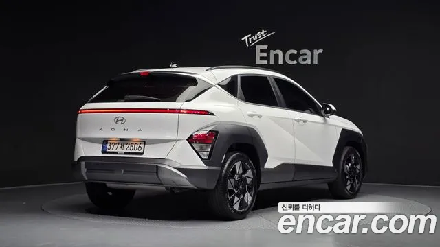 Hyundai Kona — Фото автомобиля 2