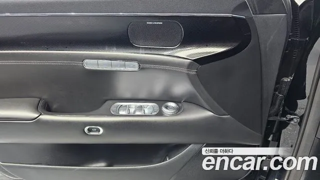Genesis G90 Бензин 3.5 турбо AWD — Фото автомобиля 13