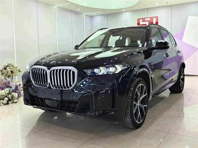 Фотография автомобиля — BMW X5