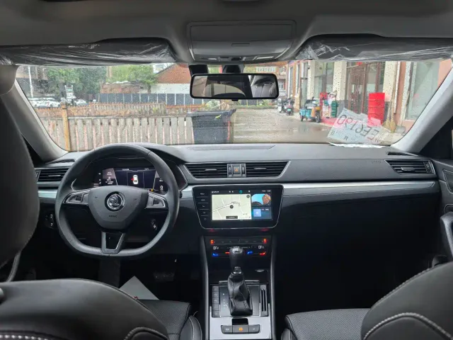 Skoda Superb — Фото автомобиля 20