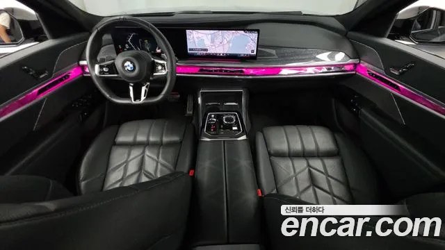 BMW 7-Series 7 серия (G70) 740i sDrive M Sport — Фото автомобиля 7