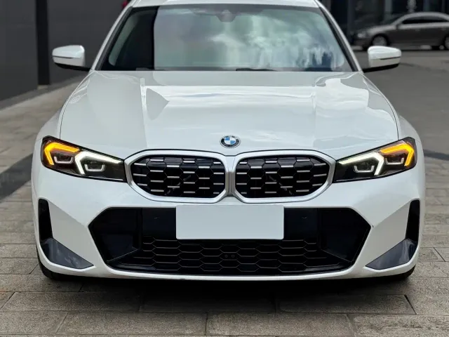 BMW 3 Series — Фото автомобиля 13