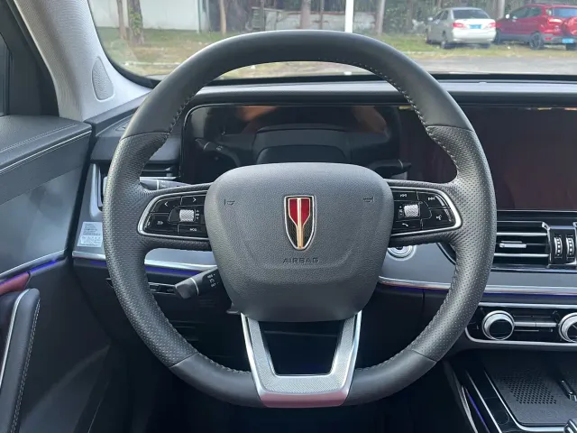 Hongqi HS5 — Фото автомобиля 19