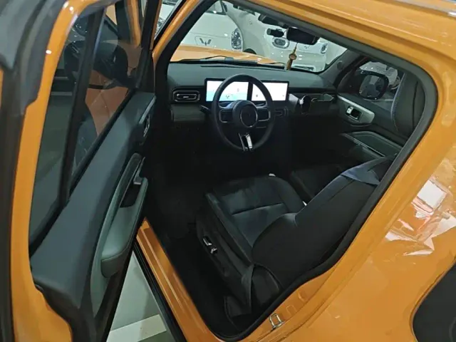 Baojun Yep — Фото автомобиля 15