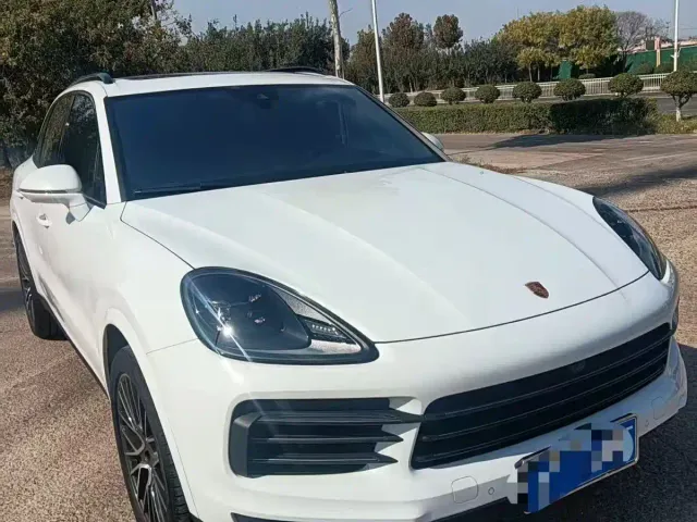 Porsche Cayenne — Фото автомобиля 2