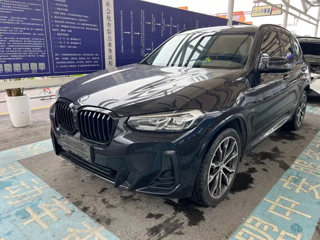 Фотография автомобиля — BMW X3