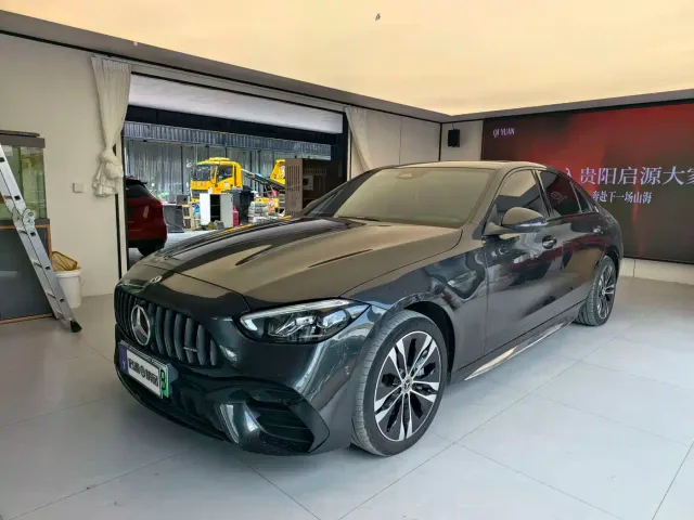 Фотография автомобиля — Mercedes-Benz C-Class
