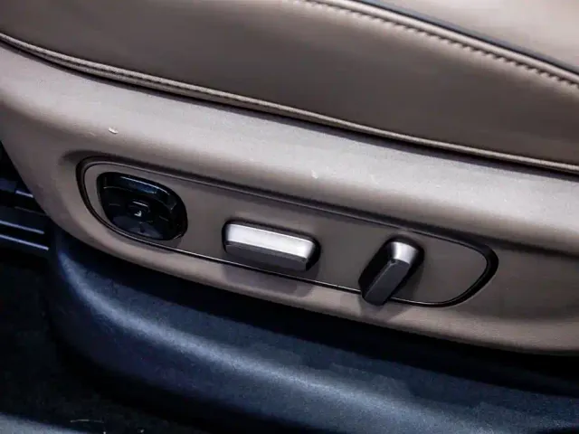 Li Auto i6 — Фото автомобиля 12