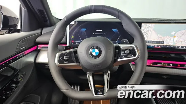 BMW 5-Series 5 серия (G60) 530i xDrive M Sport — Фото автомобиля 12