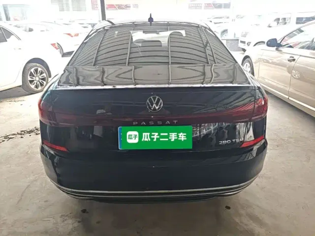 Volkswagen Passat — Фото автомобиля 5