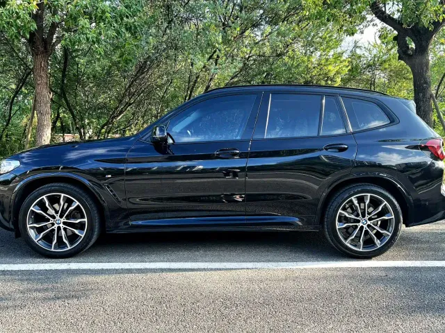 BMW X3 — Фото автомобиля 3