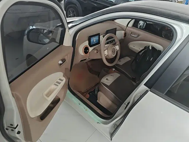 Wuling Hongguang Mini EV — Фото автомобиля 11