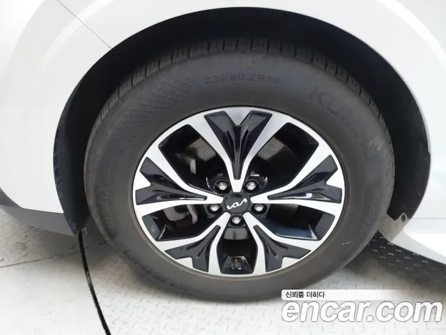 Kia Canival Carnival 4 поколение Дизель 9 мест Prestige — Фото автомобиля 5