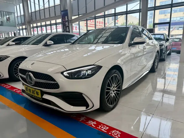 Mercedes-Benz C-Class — Фото автомобиля 2