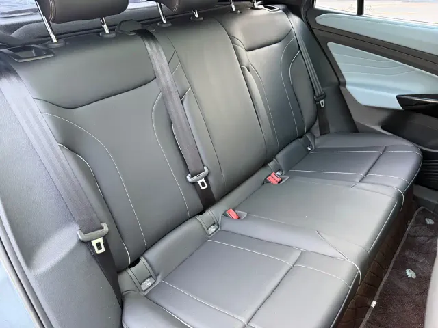 Volkswagen ID.4 X — Фото автомобиля 15