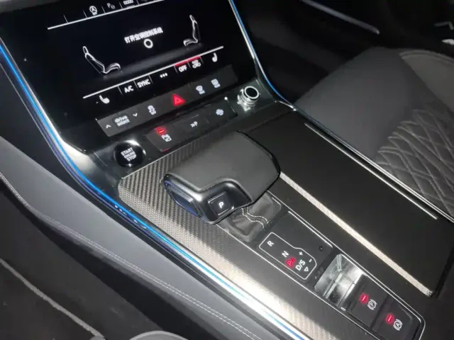 Audi A7L — Фото автомобиля 15