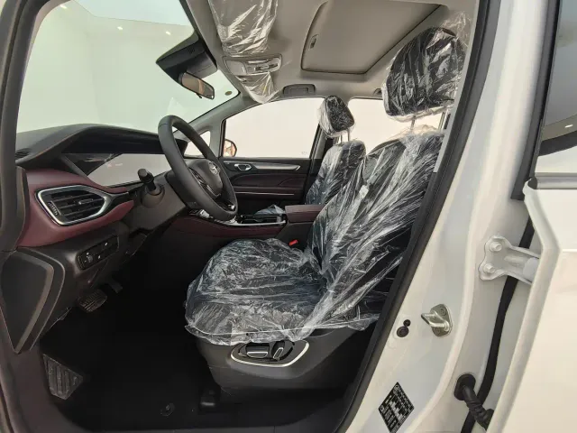 GAC Trumpchi M6 — Фото автомобиля 7