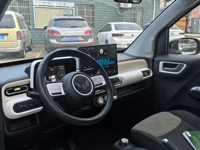 Wuling Hongguang Mini EV — Фото автомобиля 7