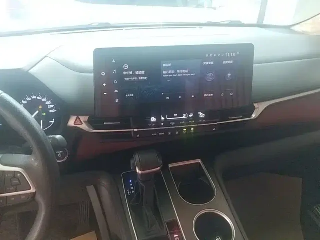 Toyota Granvia — Фото автомобиля 12