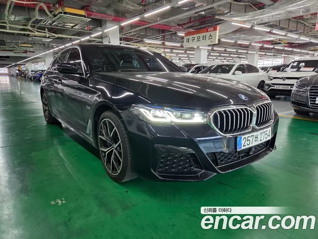 BMW 5 Series G30 — Фото автомобиля 2