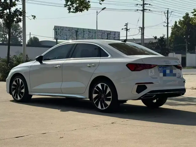 Audi A3 — Фото автомобиля 2