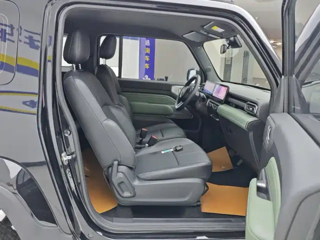Baojun Yep — Фото автомобиля 8