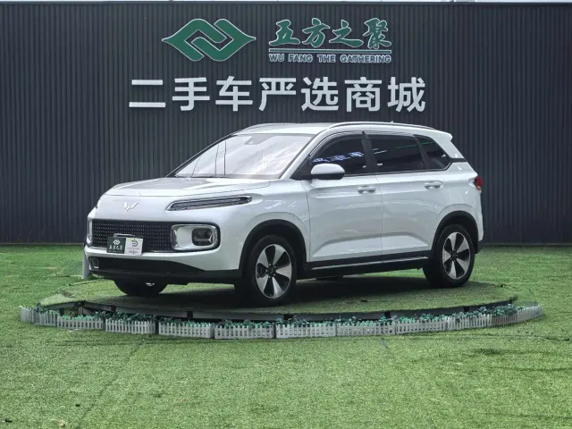 Фотография автомобиля — Wuling Nebula