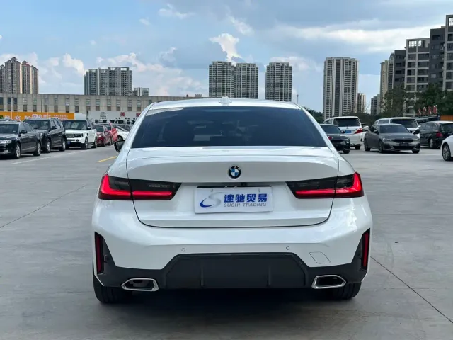 BMW 3 Series — Фото автомобиля 5