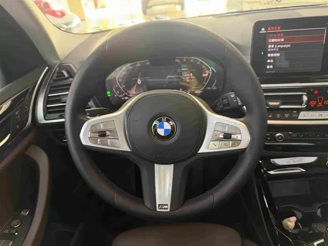 BMW X3 — Фото автомобиля 12