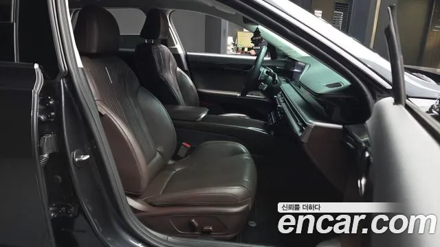 Hyundai Grandeur GN7 — Фото автомобиля 17