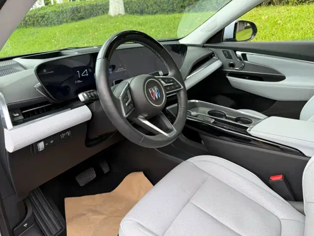 Buick E5 — Фото автомобиля 7